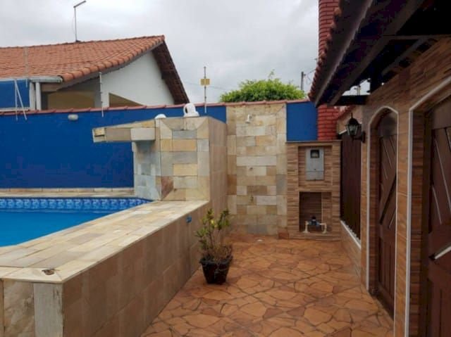 Imagem imóvel casa com piscina no gaivota