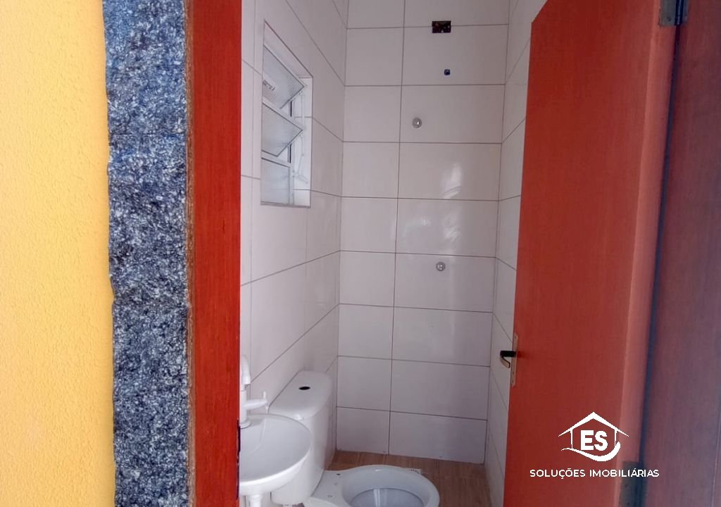 Imagem imóvel casa suarão lado morro