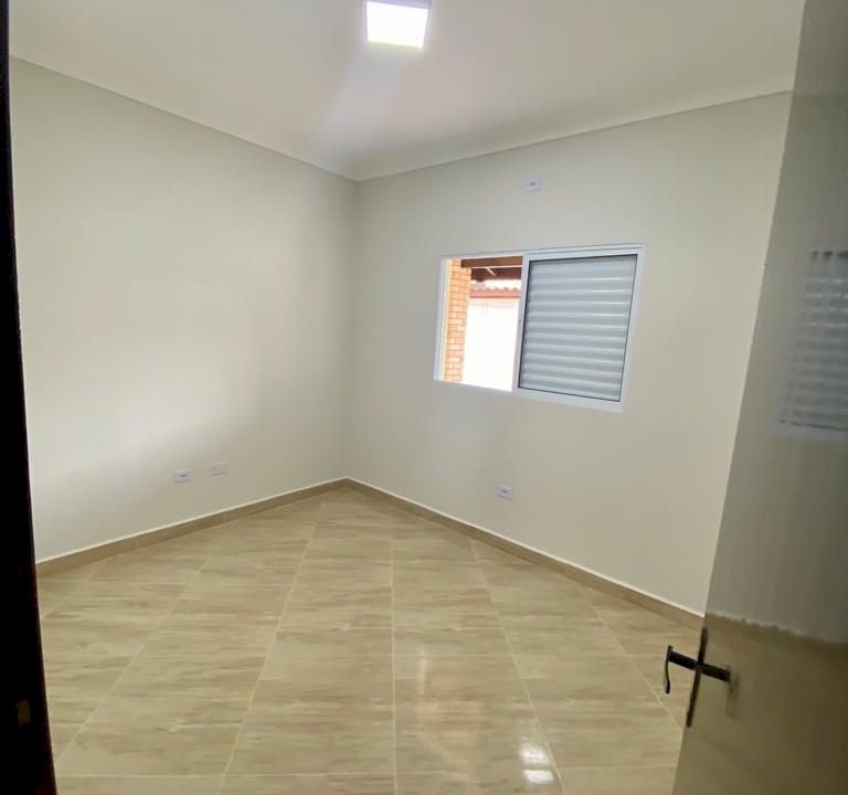 Imagem imóvel CASA COMPLETA COM PISCINA JAMAICA