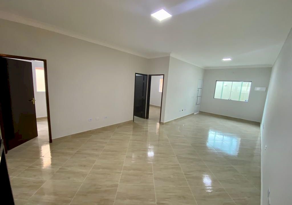 Imagem imóvel CASA COMPLETA COM PISCINA JAMAICA