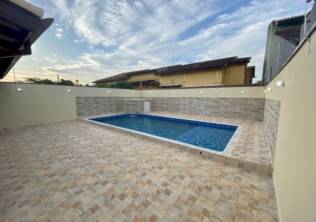 Imagem imóvel CASA COMPLETA COM PISCINA JAMAICA