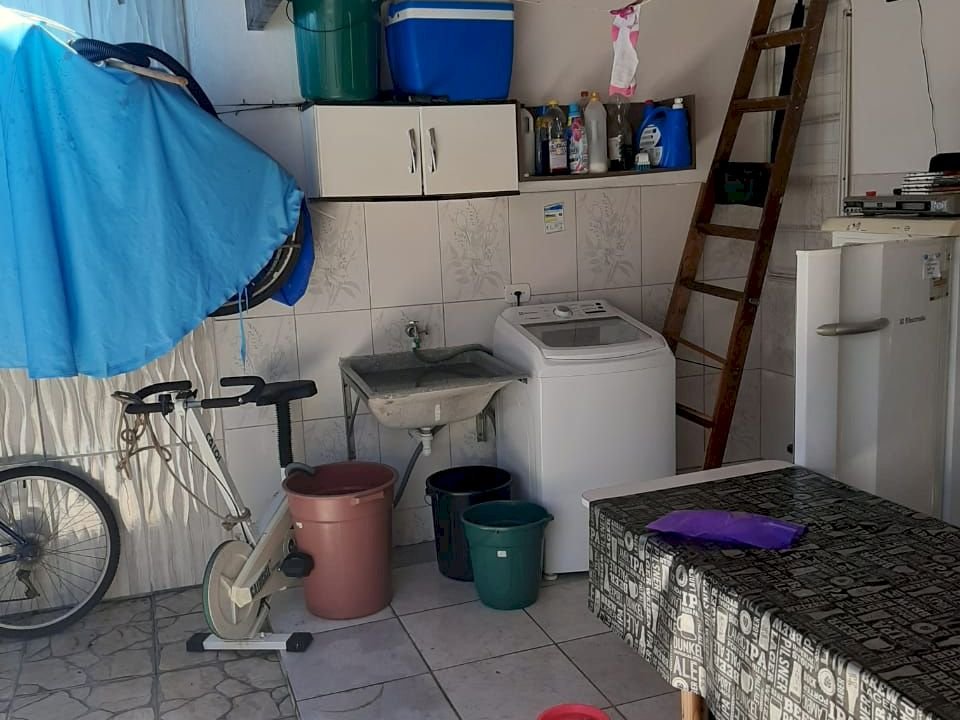 Imagem imóvel CASA GEMINADA MOBILIADA NA SANTA TEREZINHA