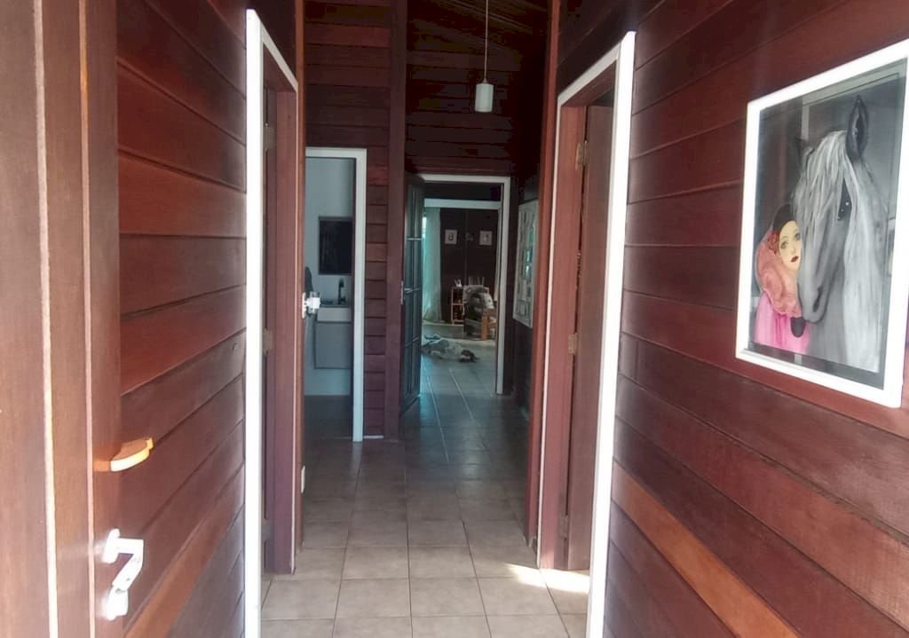 Imagem imóvel ESPETACULAR CASA DE MADEIRA DE FRENTE À PRAIA C/ PISCINA