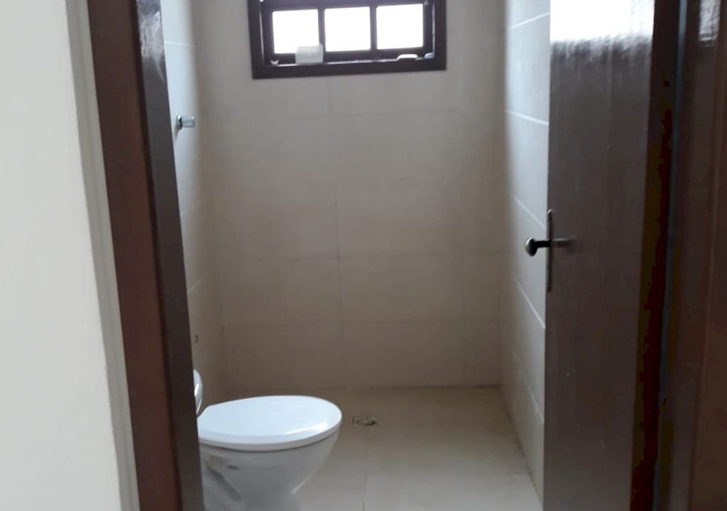 Imagem imóvel EXCELENTE CASA GEMINADA A VENDA NO SAVOY