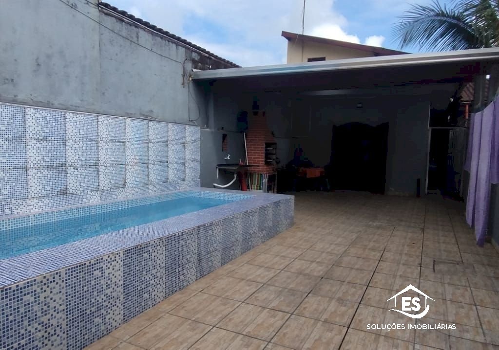 Imagem imóvel Casa de Praia com Piscina: Conforto e Lazer à Beira-Mar