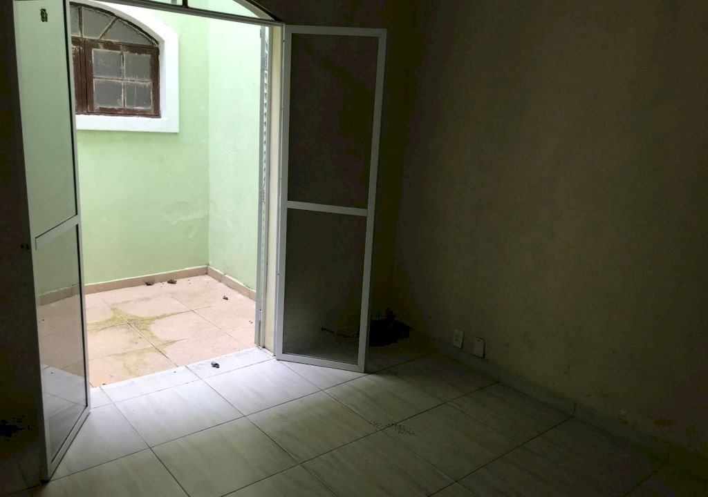 Imagem imóvel EXCELENTE SOBRADO COM PISCINA NO MOSTEIRO/CENTRO