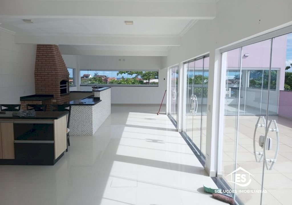 Imagem imóvel sobrado e galpão Suarão