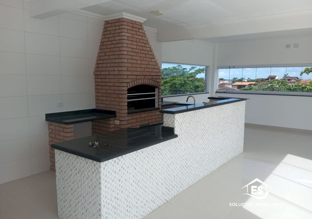 Imagem imóvel sobrado e galpão Suarão