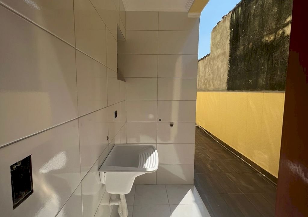 Imagem imóvel sobre posta Suarão